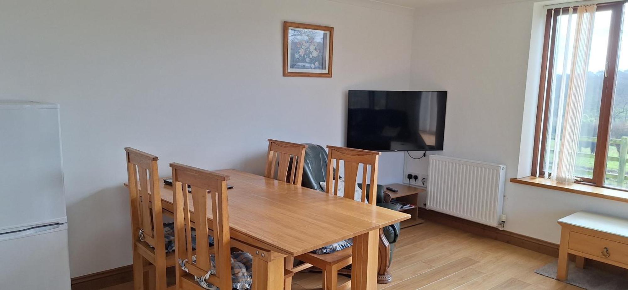 Holiday home 2br-4guests-parking-bbq-garden-patio *