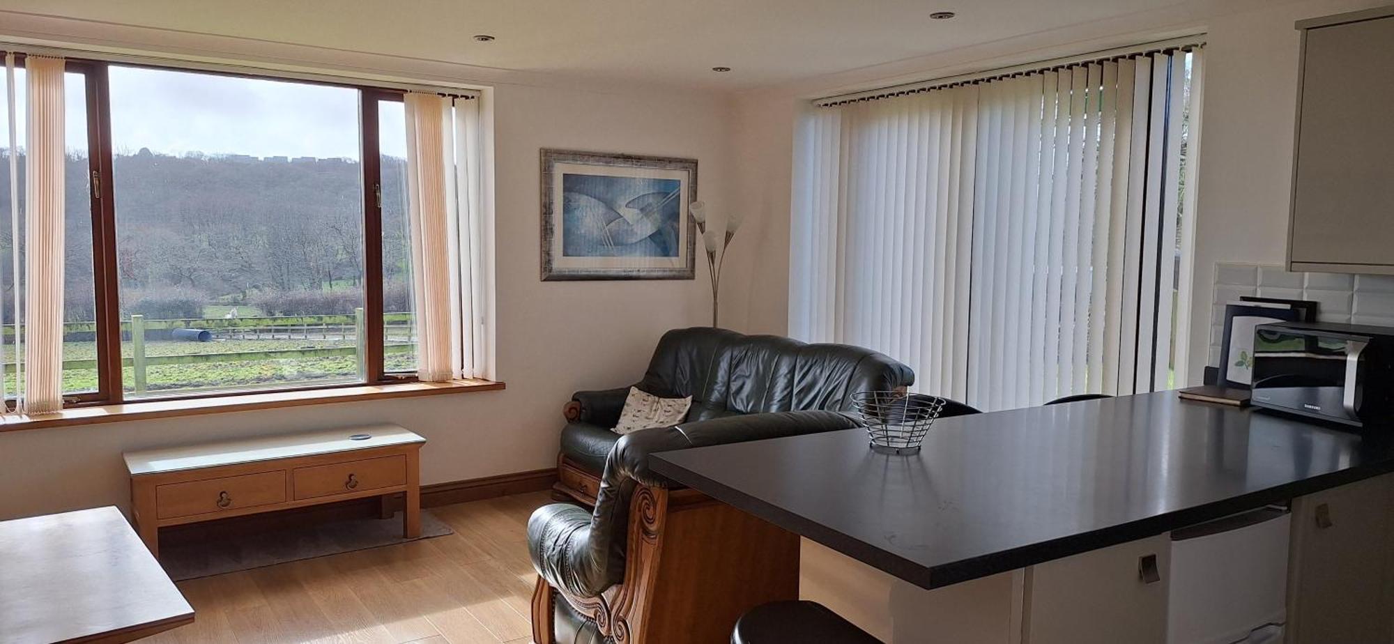 Holiday home 2br-4guests-parking-bbq-garden-patio *
